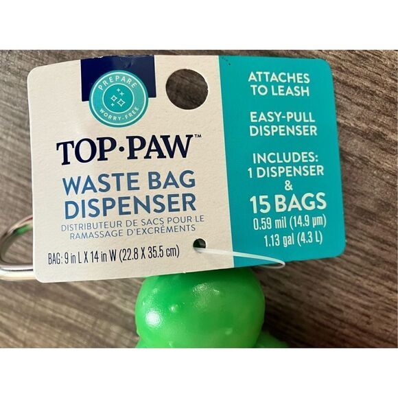 Pet Waste Bag Dispenser With a Roll of 15 Bags - Picture 4 of 4